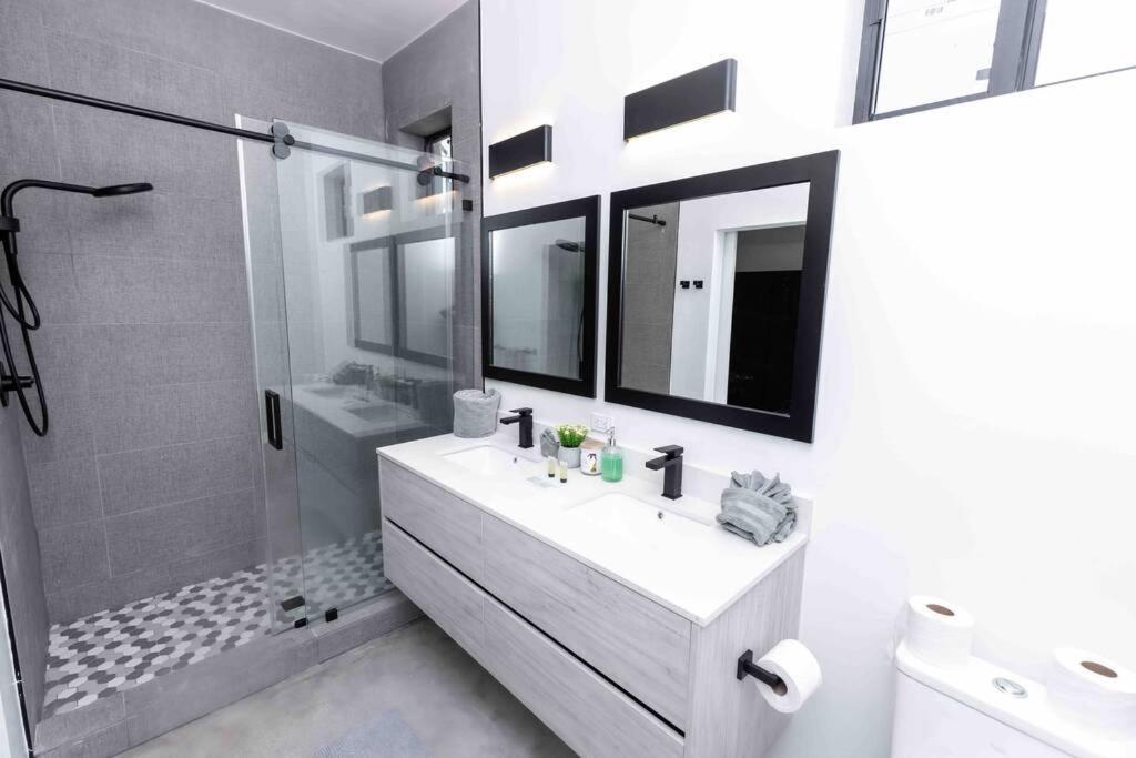 Huge 4 Bedroom Townhouse W/ Private Rooftop & Bbq Miami Eksteriør billede