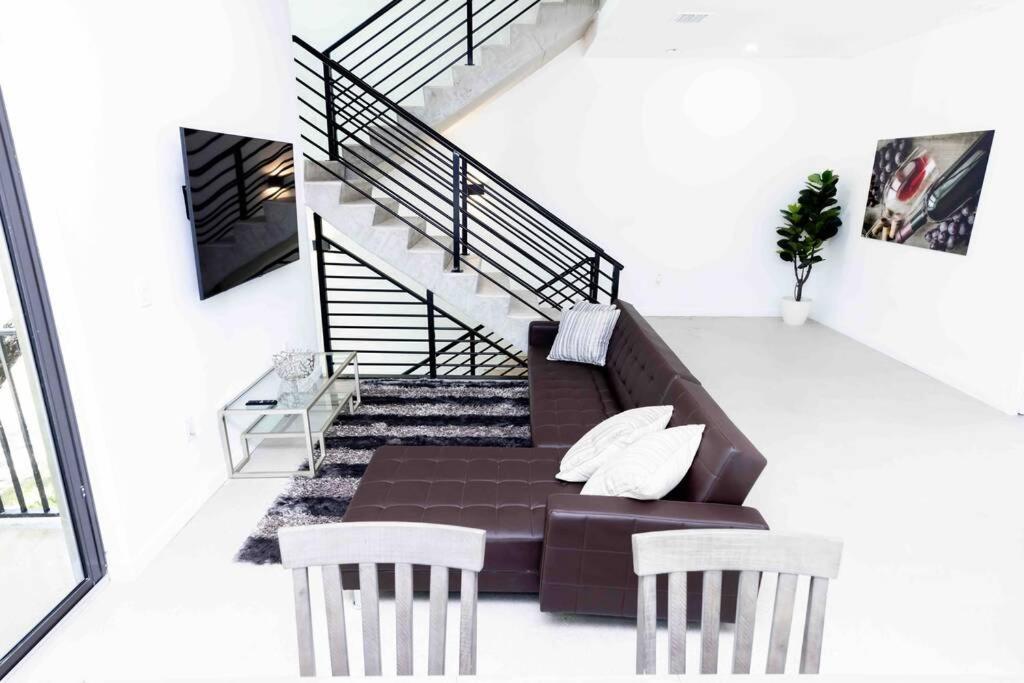 Huge 4 Bedroom Townhouse W/ Private Rooftop & Bbq Miami Eksteriør billede