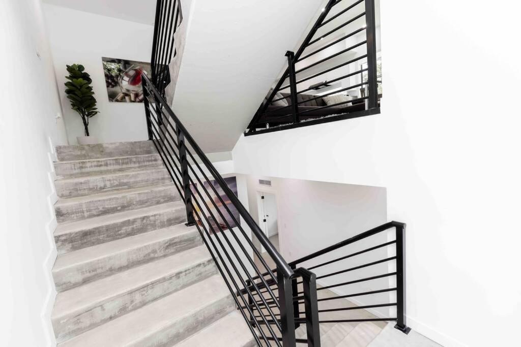Huge 4 Bedroom Townhouse W/ Private Rooftop & Bbq Miami Eksteriør billede